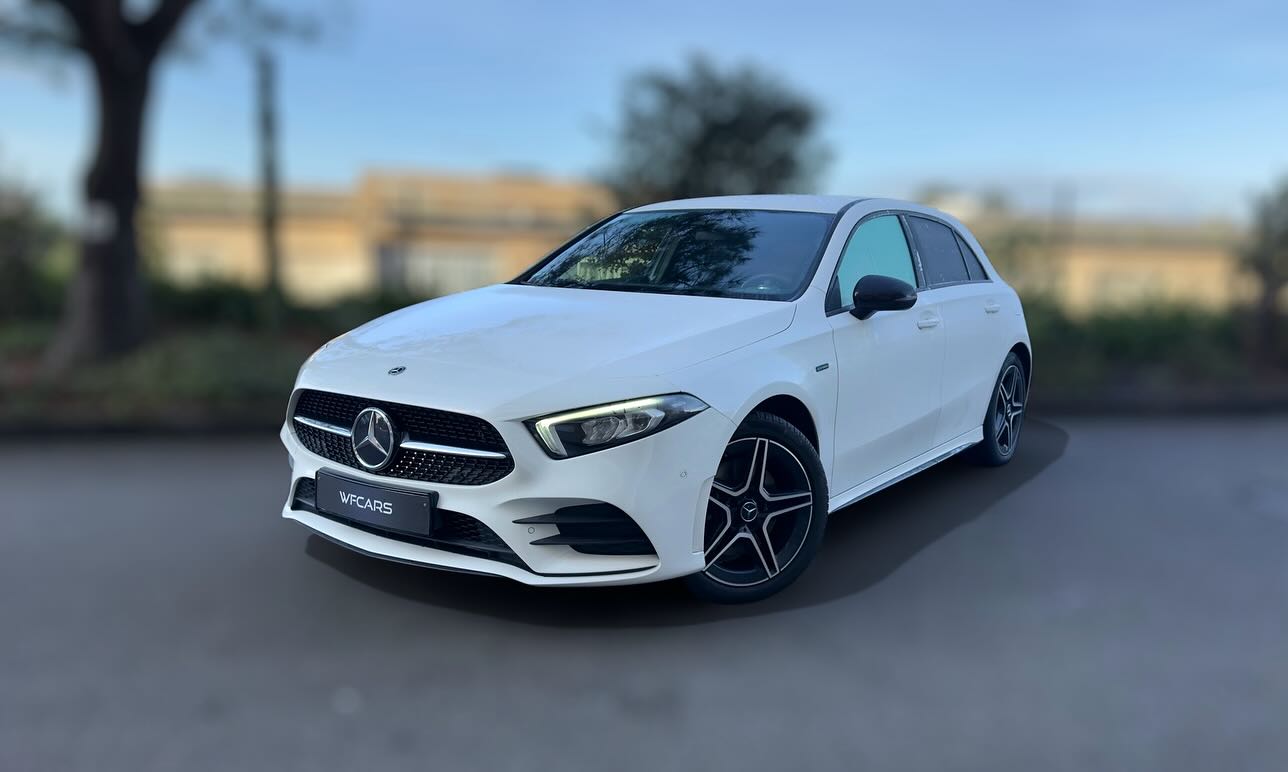 MERCEDES-BENZ A250e AMG NIGHT EDITION