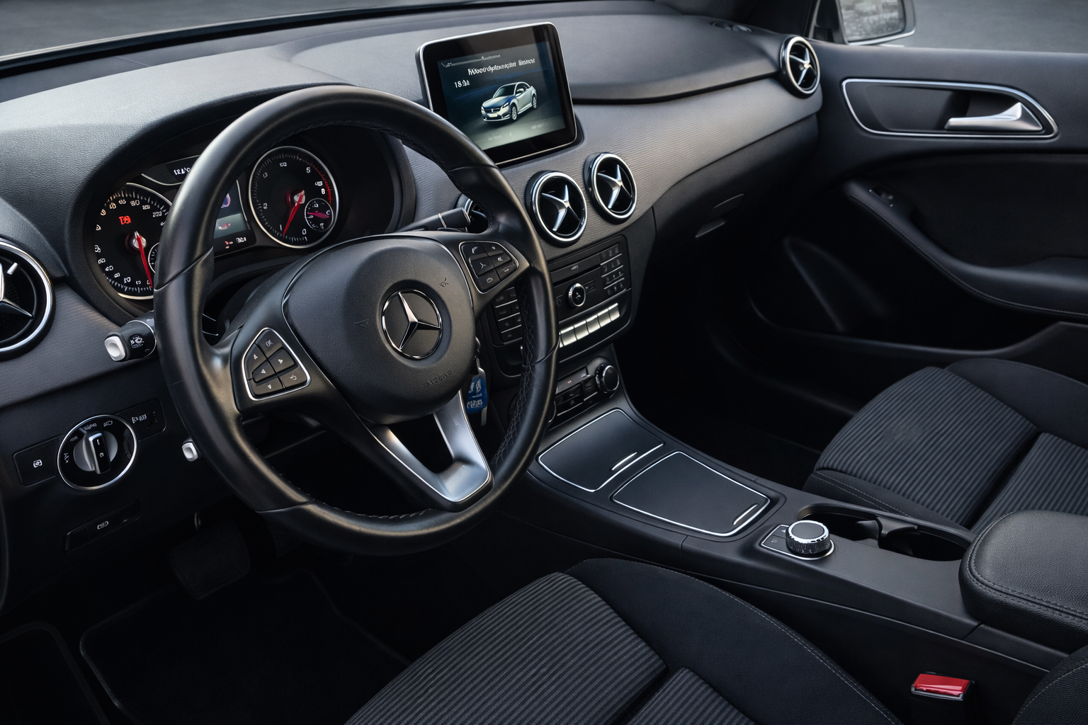 Mercedes-Benz B 180